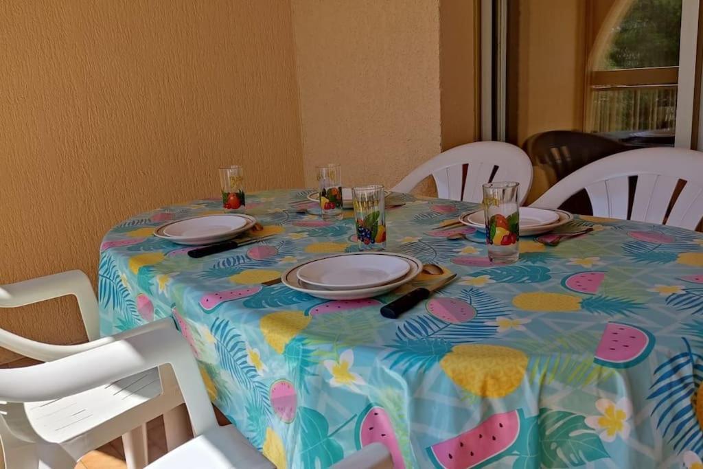 Bel Appartement Avec Piscine Proche Des Plages Six-Fours-les-Plages Exterior foto